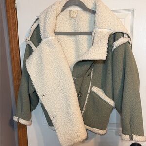 Oli & Hali Green and Cream Fleece Jacket
